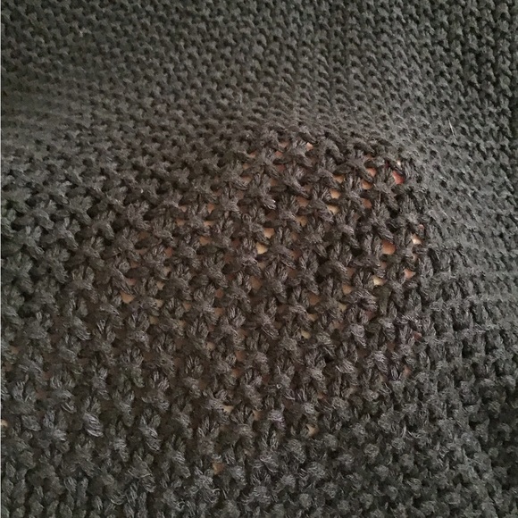 FREE PEOPLE SZ M BLACK CROCHET STYLE SWEATER EUC WOMENS - Picture 2 of 4